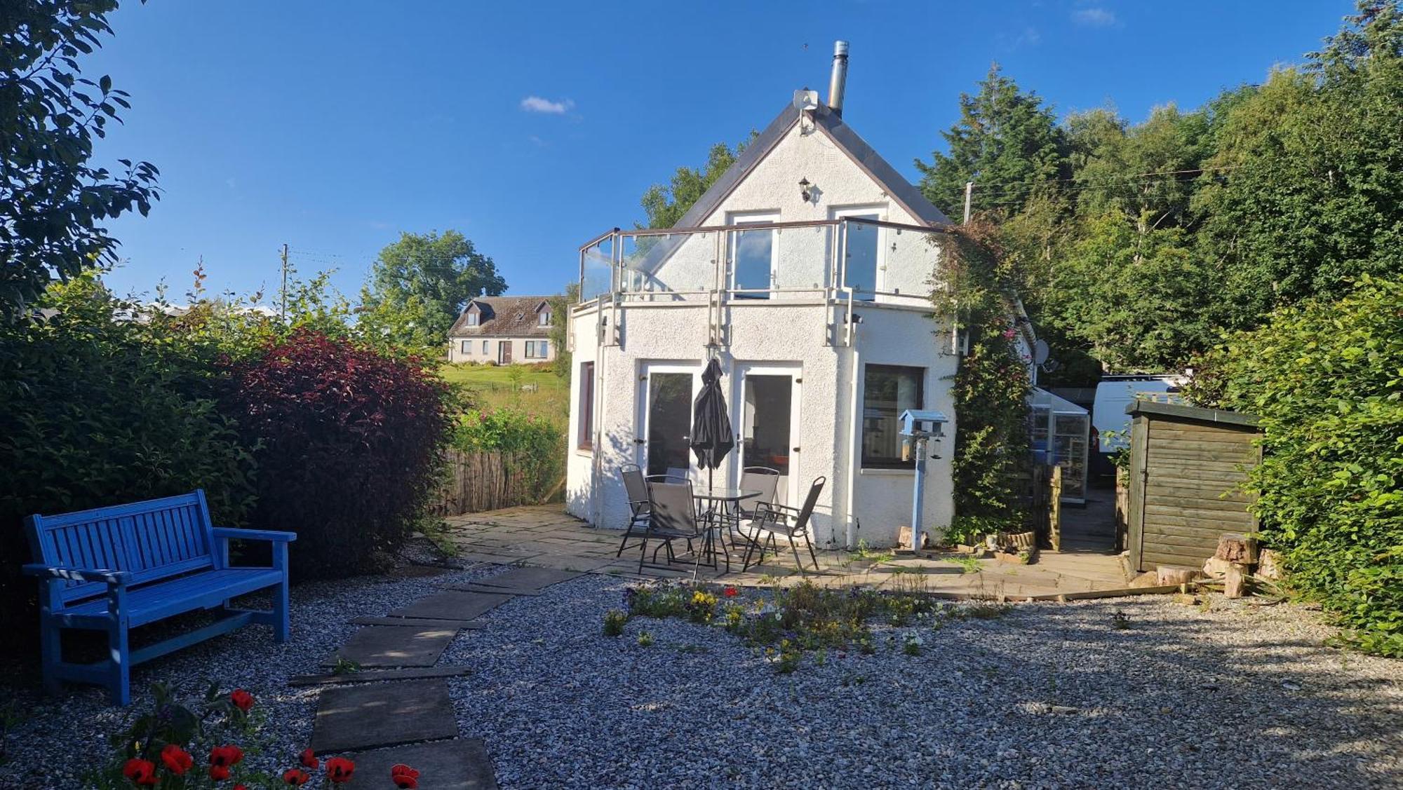 The Steading In Scenic Rosehall,